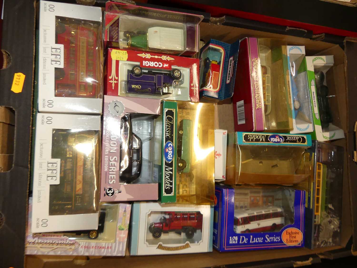 Two boxes of mixed diecast to include Matchbox Models of Yesteryear, Dinky by Matchbox, and others - Image 2 of 3