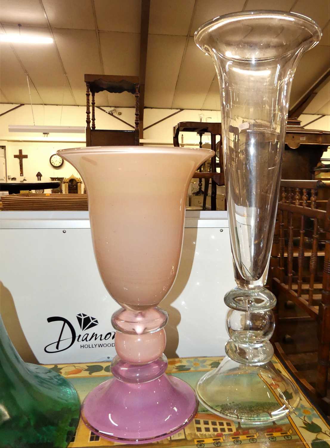 A green moulded glass bell shaped cloche, together with a heavy pink cased glass knopped pedestal - Image 6 of 6