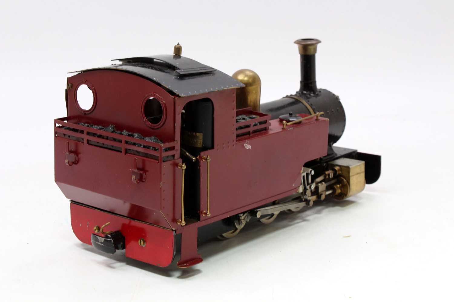 A Roundhouse Models gas powered 45mm gauge 1 scale locomotive, finished in maroon, with hinged - Image 2 of 2