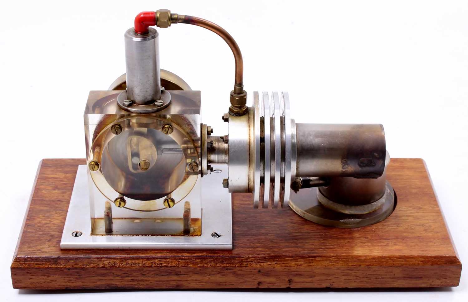 Engineers Scratcbuilt model of a single-cylinder hot air engine, comprising of large horizontal heat - Image 2 of 4