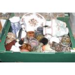 A box of glassware and ceramics to include a pair of Chinese porcelain vases and a Lomonosov magpie