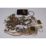 A collection of costume jewellery, to include pearl necklaces, bracelets and bangles