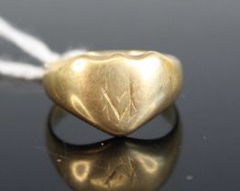 An 18ct gold heart shaped signet ring, 6.6g, sponsor EC, size L