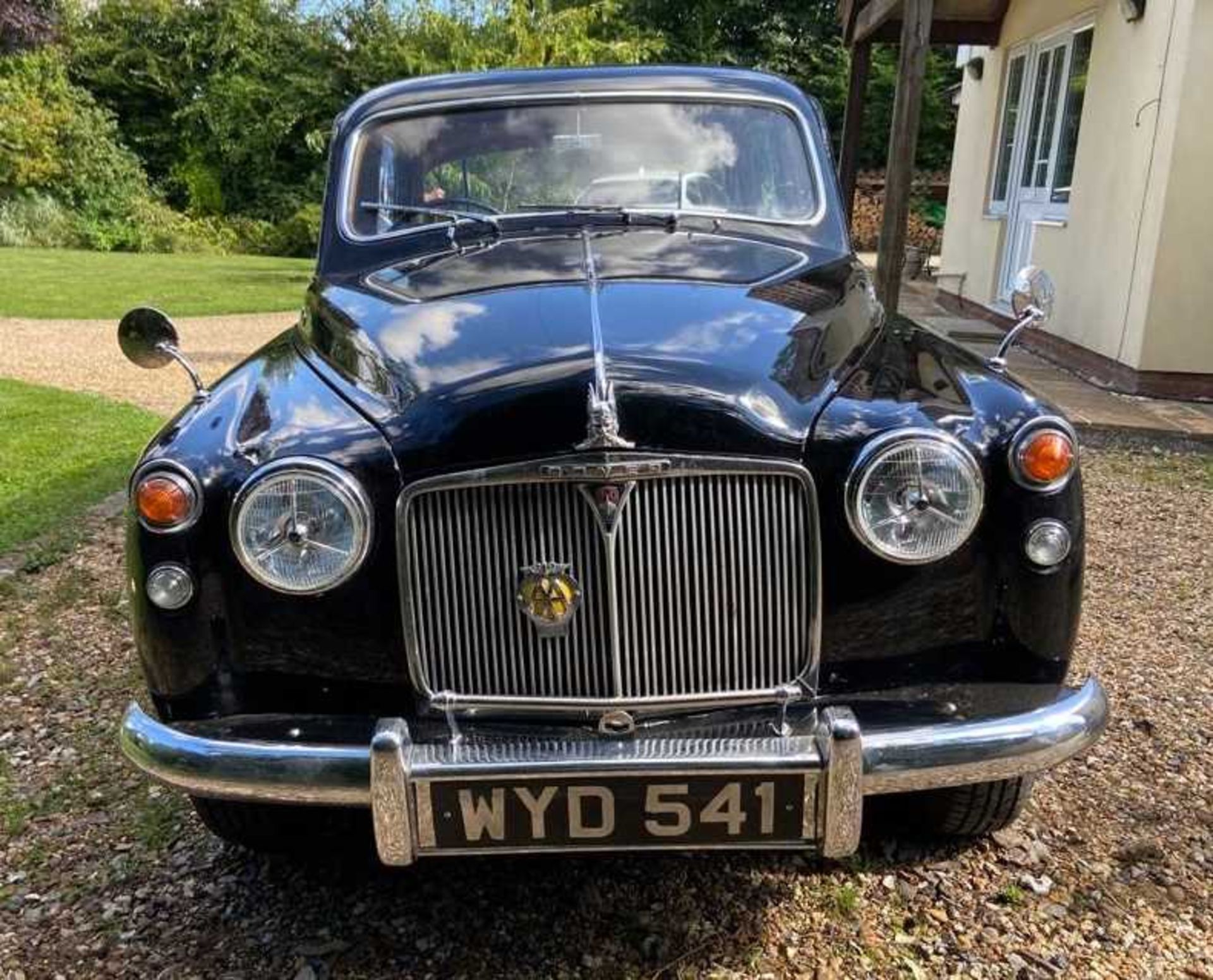A 1956 Rover 90 four-door saloon in black. Registration No. WYD 541 Odometer 92914 2638cc Chassis - Bild 4 aus 19