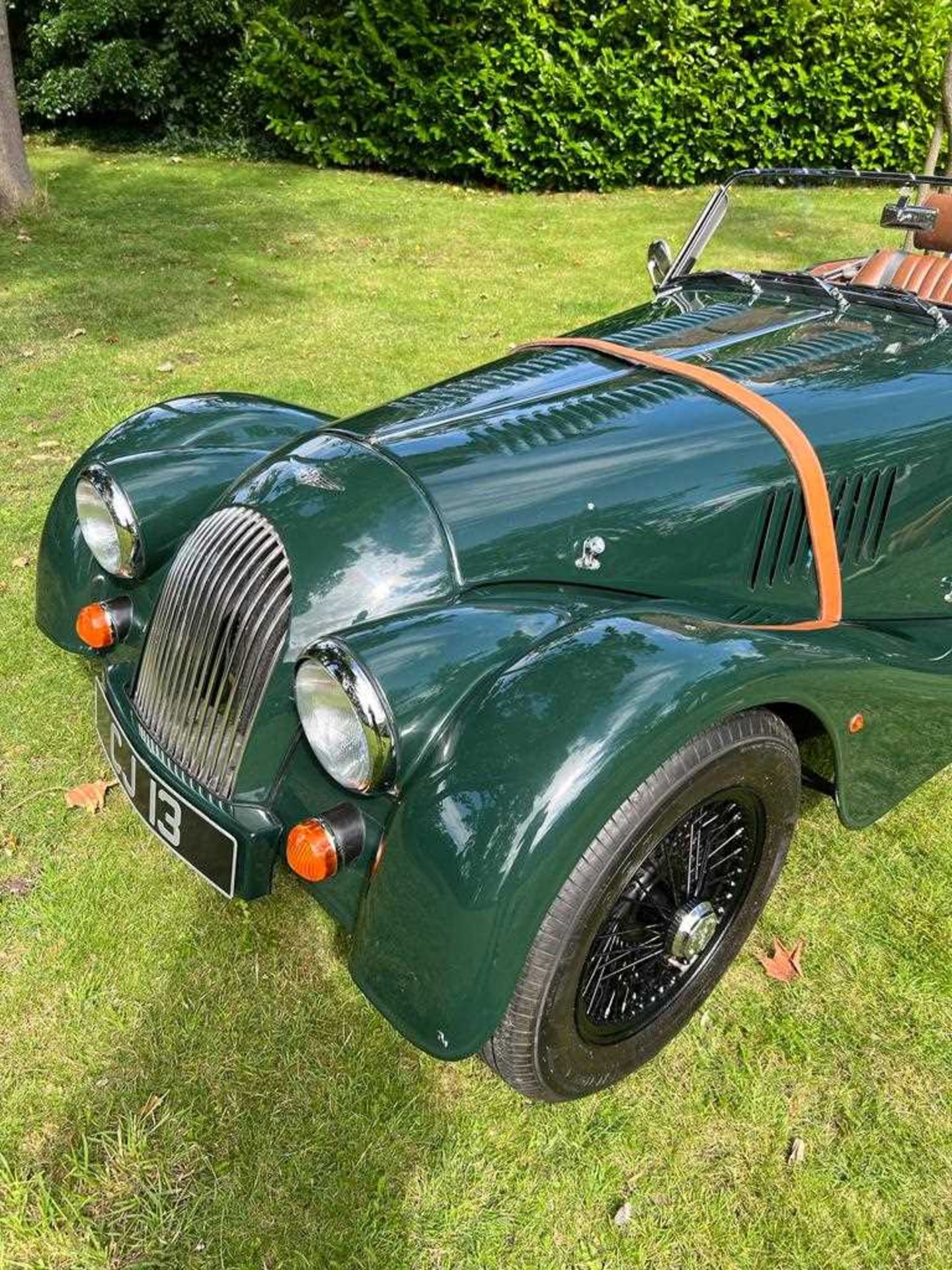 A 2011 Morgan 4/4 W12 V3 two seater Roadster in dark green with tan interior Registration CJ13 ( - Bild 6 aus 24