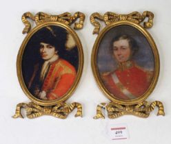 A pair of reproduction military portrait prints, in gilt composition frames, 17 x 12cm