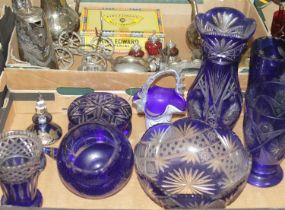 A box of Bohemian style blue overlaid and etched glassware, to include vases, fruit bowl, pinched