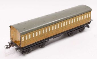 1935-41 Hornby No.2 Passenger coach NE 1st/3rd very few marks, silvering is hardly marked (VG-E)