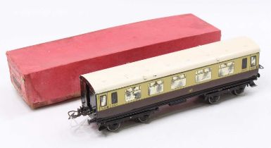 1937-41 Hornby No.2 Corridor coach GW 1st/3rd very few marks, silvering is excellent (VG-E) Box