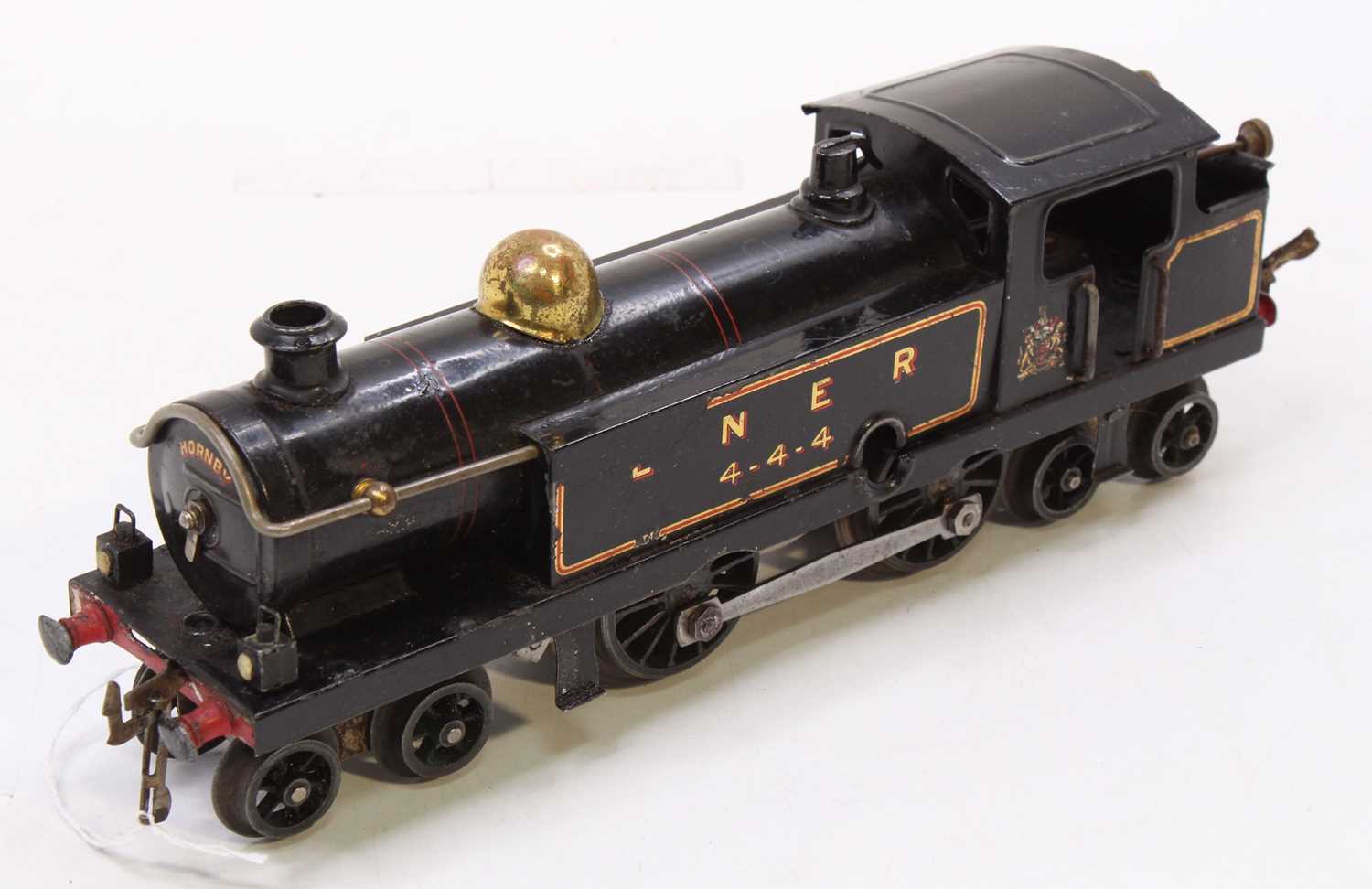 1924-26 Hornby No.2 clockwork tank loco, 4-4-4, LNER black, crest on cab front, brass dome, 5 boiler