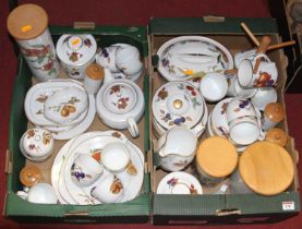 An extensive collection of Royal Worcester table wares in the Evesham pattern to include mugs,