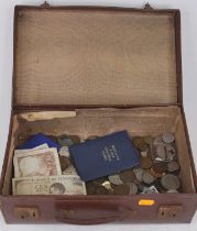 Great Britain and World, a collection of miscellaneous coins and bank notes to include George V