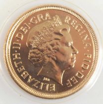 Great Britain, 2004 gold half sovereign, Elizabeth II 4th bust, rev: St George and Dragon above