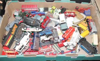 A box of diecast model vehicles, to include Welly and Matchbox