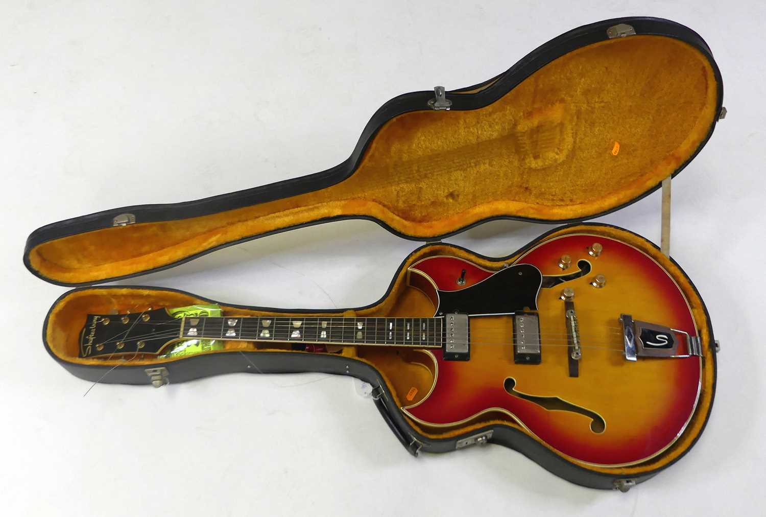 A 1960's Shaftesbury model 3264 hollow body electric guitar, the laminated maple body in cherry - Image 8 of 9