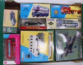 A tray of mixed modern issue diecast vehicles, with examples including a Corgi Aviation Archive