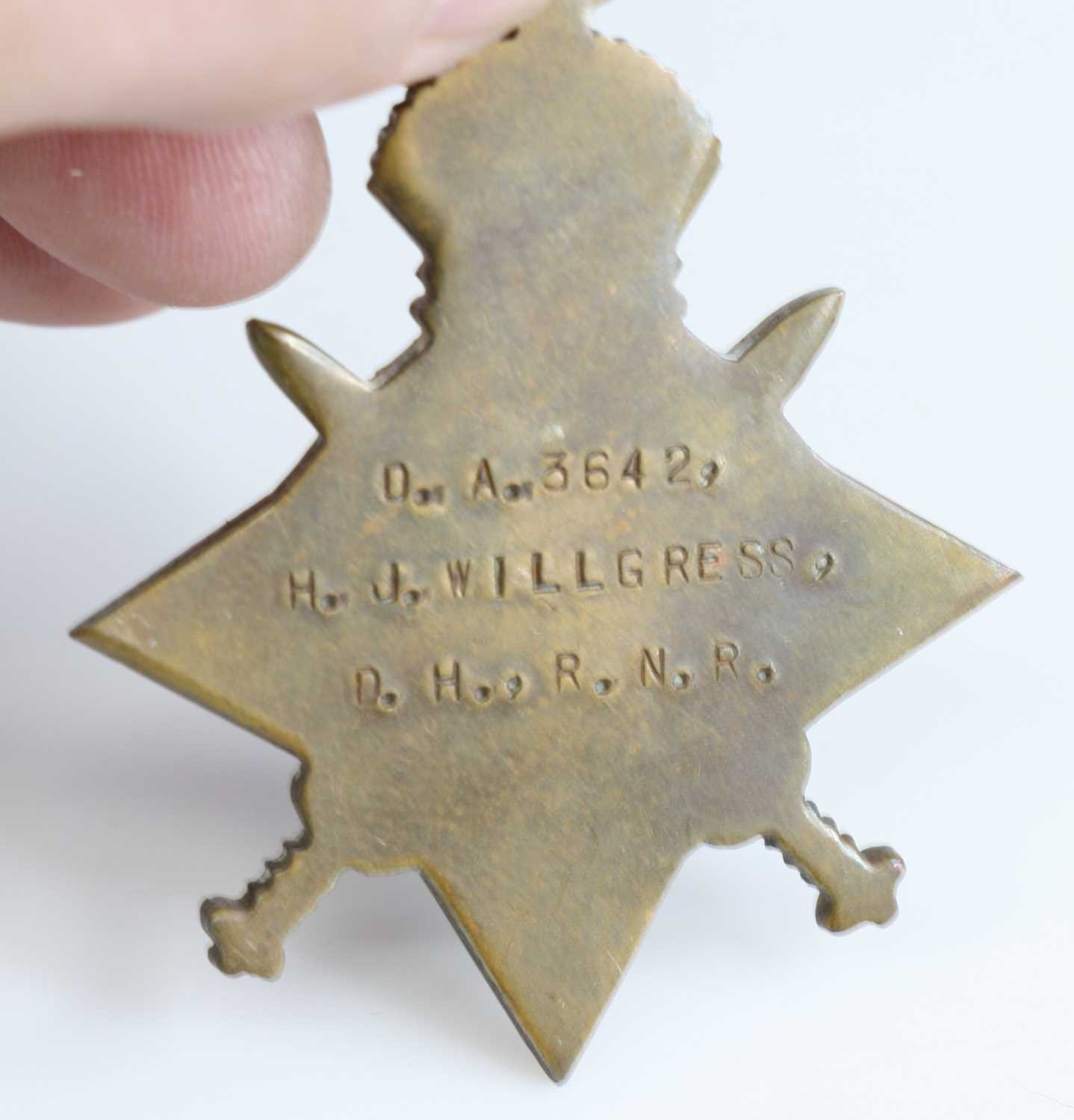 A collection of five medals, to include a WW I 1914-15 Star, naming D.A. 3642. H.J. WILLGRESS. D. H. - Image 3 of 4
