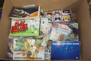 A large collection of tea cards to include Brooke Bond Wonders of Wildlife, and PG Tips Woodland