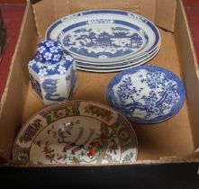 A set of three Chinese blue and white oval serving plates, together with further Asian ceramics