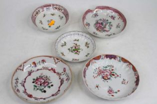 A collection of five 18th century porcelain dishes to include Baddeley & Littler, largest dia. 15cm