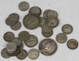 A collection of loose British silver coinage to include Victoria 1891 half crown, George V 1921 half