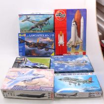 A collection of mixed model kits, with examples including a Revell 1/72nd scale Avro Lancaster, an