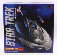 Polar Lights Star Trek 1/350th scale model kit of the U.S.S. Enterprise model NX-01, contents not