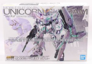 Bandai 1/100th scale Unicorn Gundam Mobile Suit RX-0 kit, as issued in the original box, Master