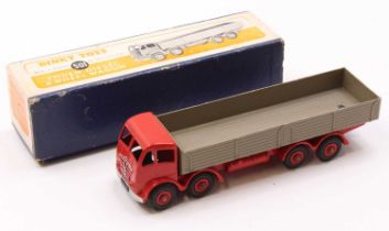 Dinky Toys No. 501 Foden diesel 8-wheel wagon, 1st type cab, red cab, chassis and hubs, grey back,