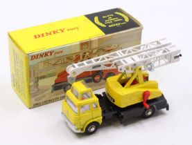 A Dinky Toys No. 970 Jones Fleetmaster cantilever crane, comprising of yellow and black body with