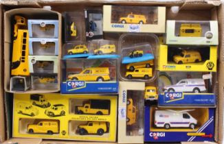 One tray containing a quantity of AA related road service diecast vehicles, some loose and others