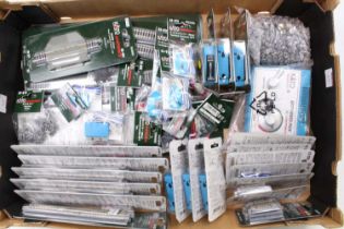 Large quantity of Kato Unitrack N-gauge track, grey base, all new (M) in unopened sealed packets: