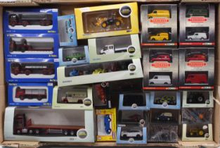 One tray containing a quantity of Oxford, Corgi Trackside, and Classix, mainly 1/76 scale diecast