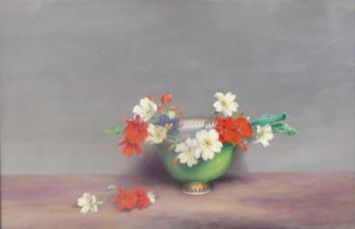 § Laurence Biddle (1888-1968) - Still life red and white roses in a footed bowl, oil on board,