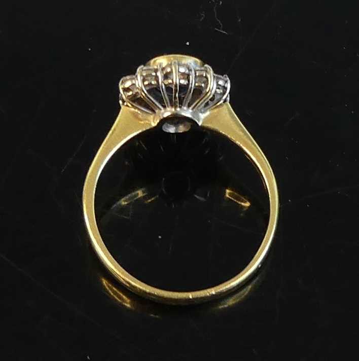 An 18ct yellow and white gold sapphire and diamond oval cluster ring comprising a centre sapphire - Image 7 of 8