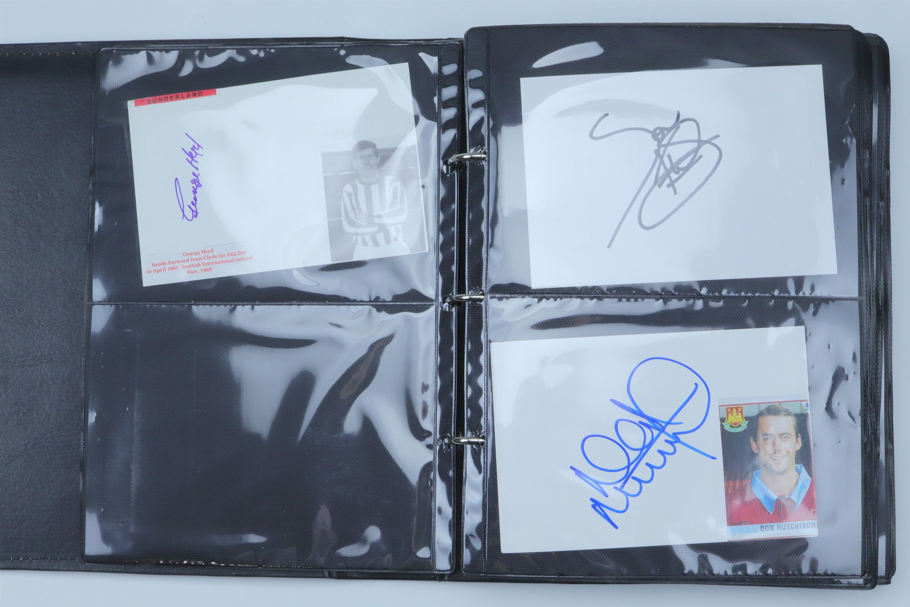 [ Autographs ] Album of football players' signatures, including Bobby Robson, Glen Hoddle, George - Image 6 of 35