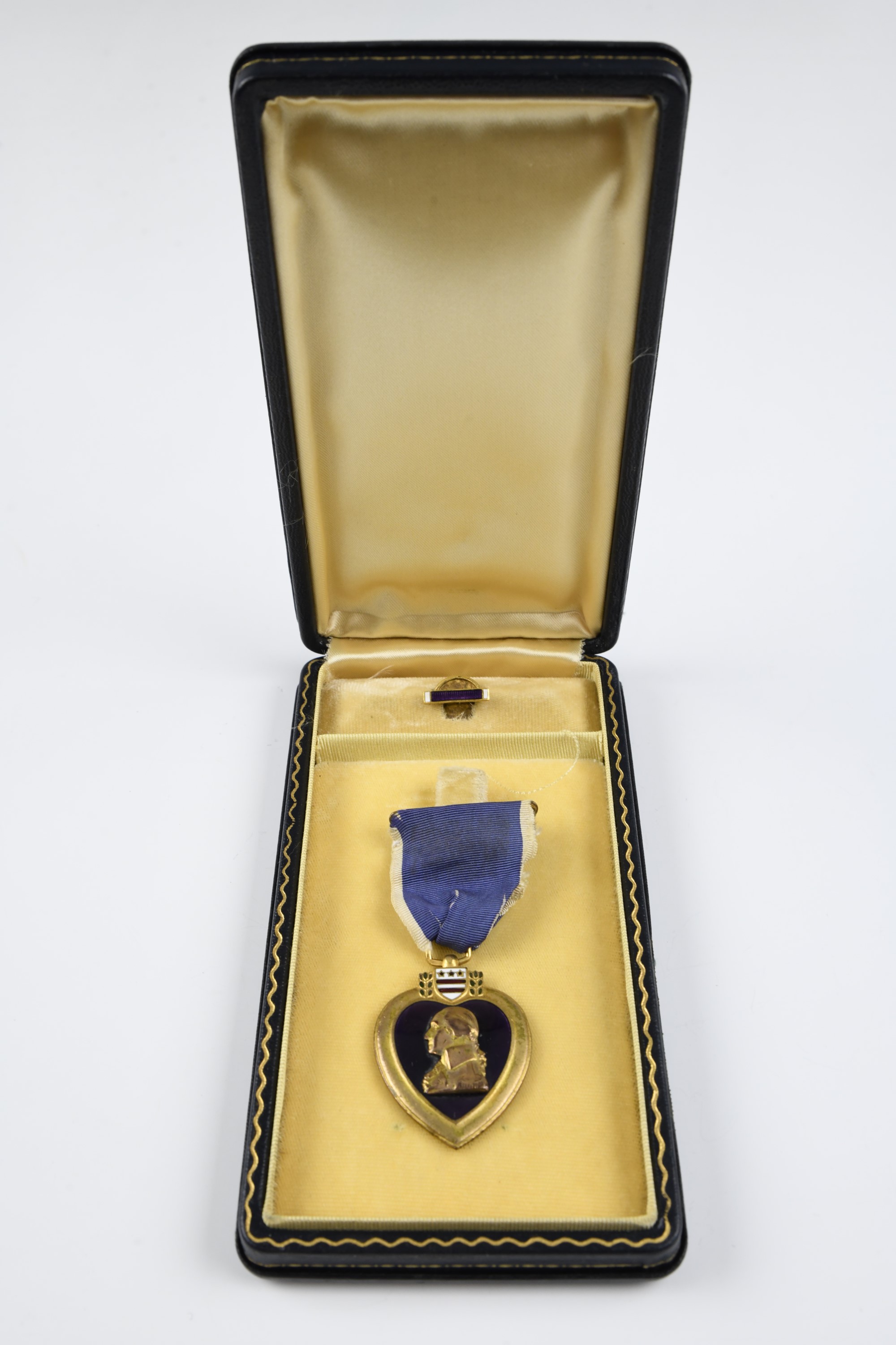 A cased US military Purple Heart medal