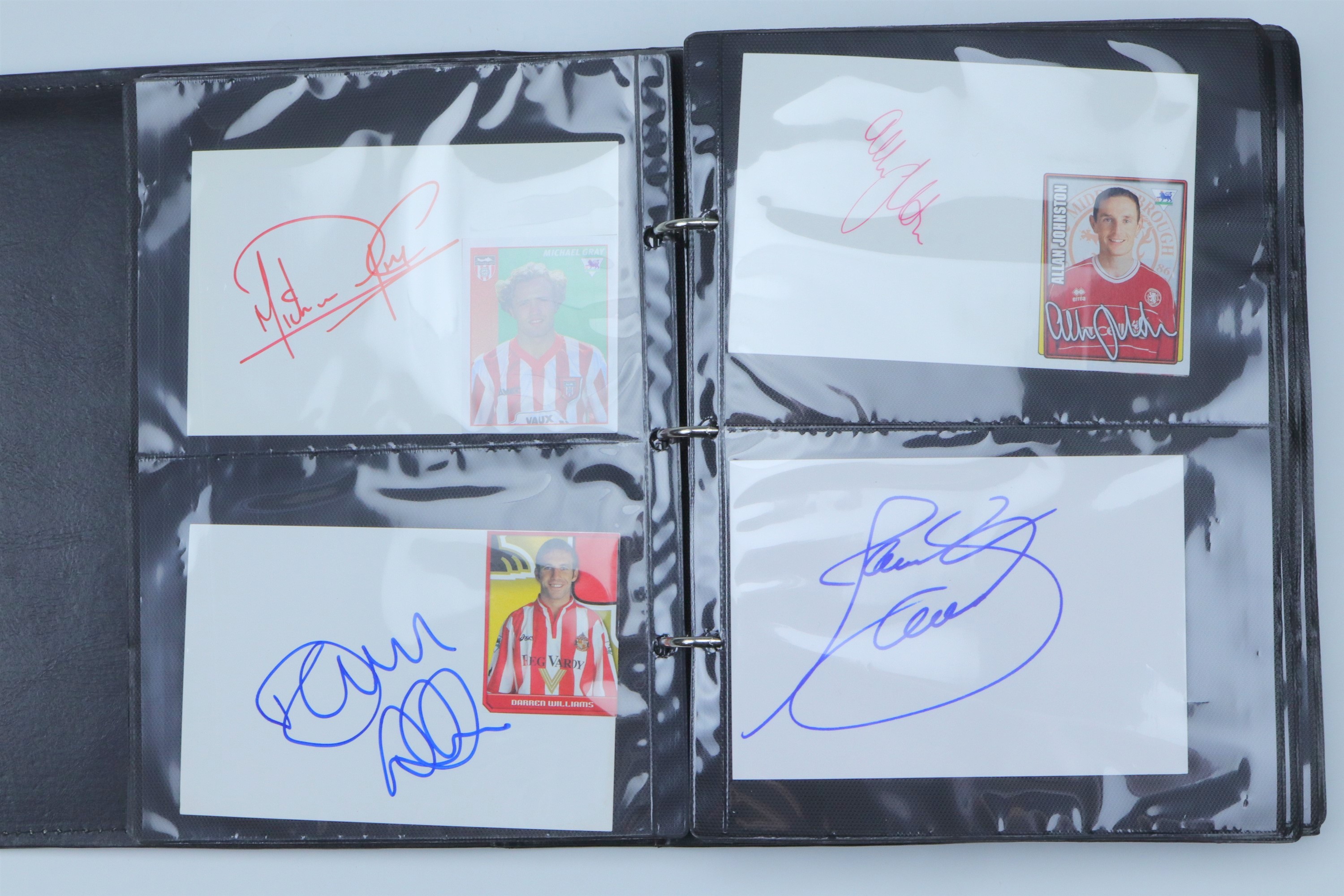 [ Autographs ] Album of football players' signatures, including Bobby Robson, Glen Hoddle, George - Image 8 of 35