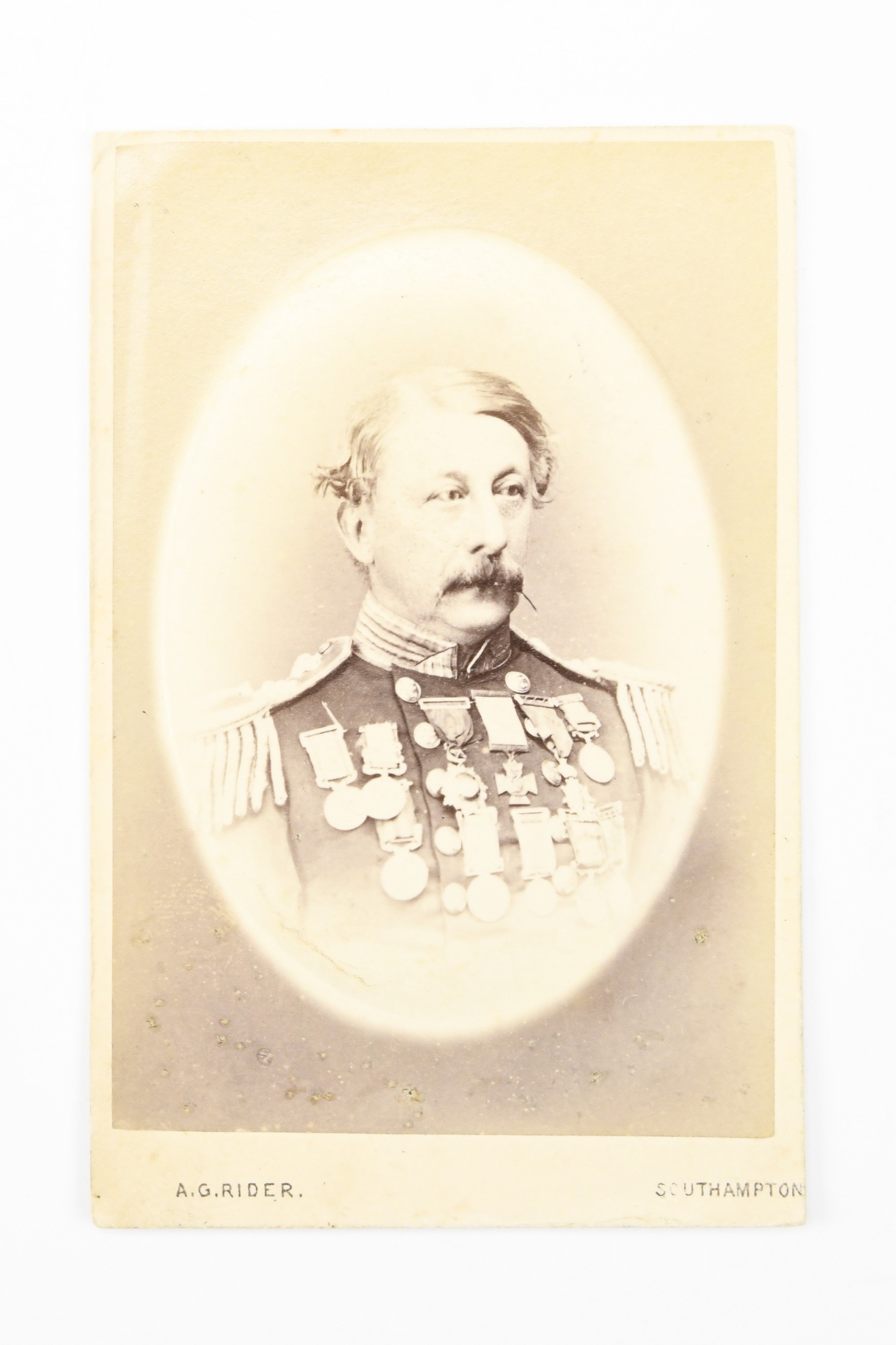 [ Victoria Cross ] A carte de visite portraying Lieutenant George Day bearing autograph signature