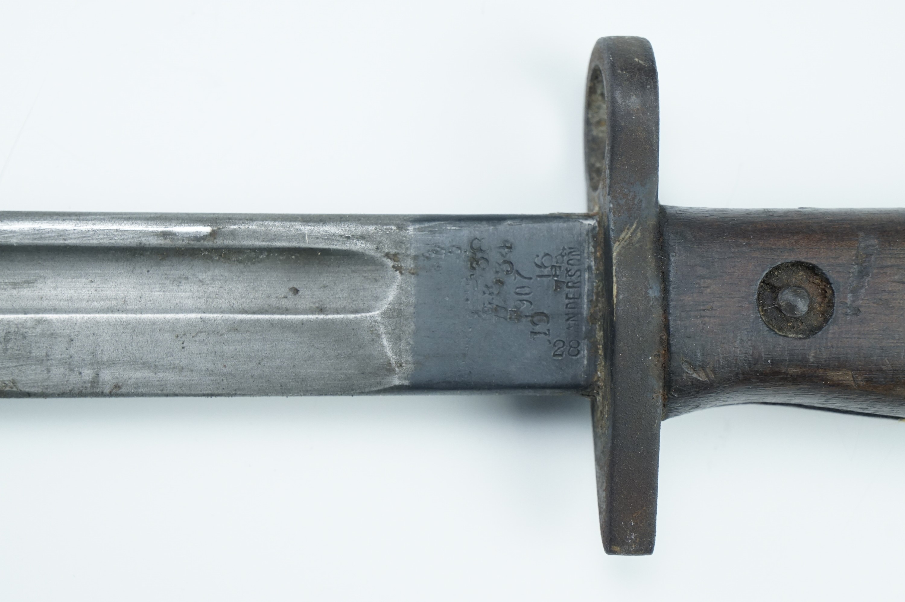 A Pattern 1907 bayonet by Sanderson, manufactured 1916, (scabbard lacking) - Image 4 of 4