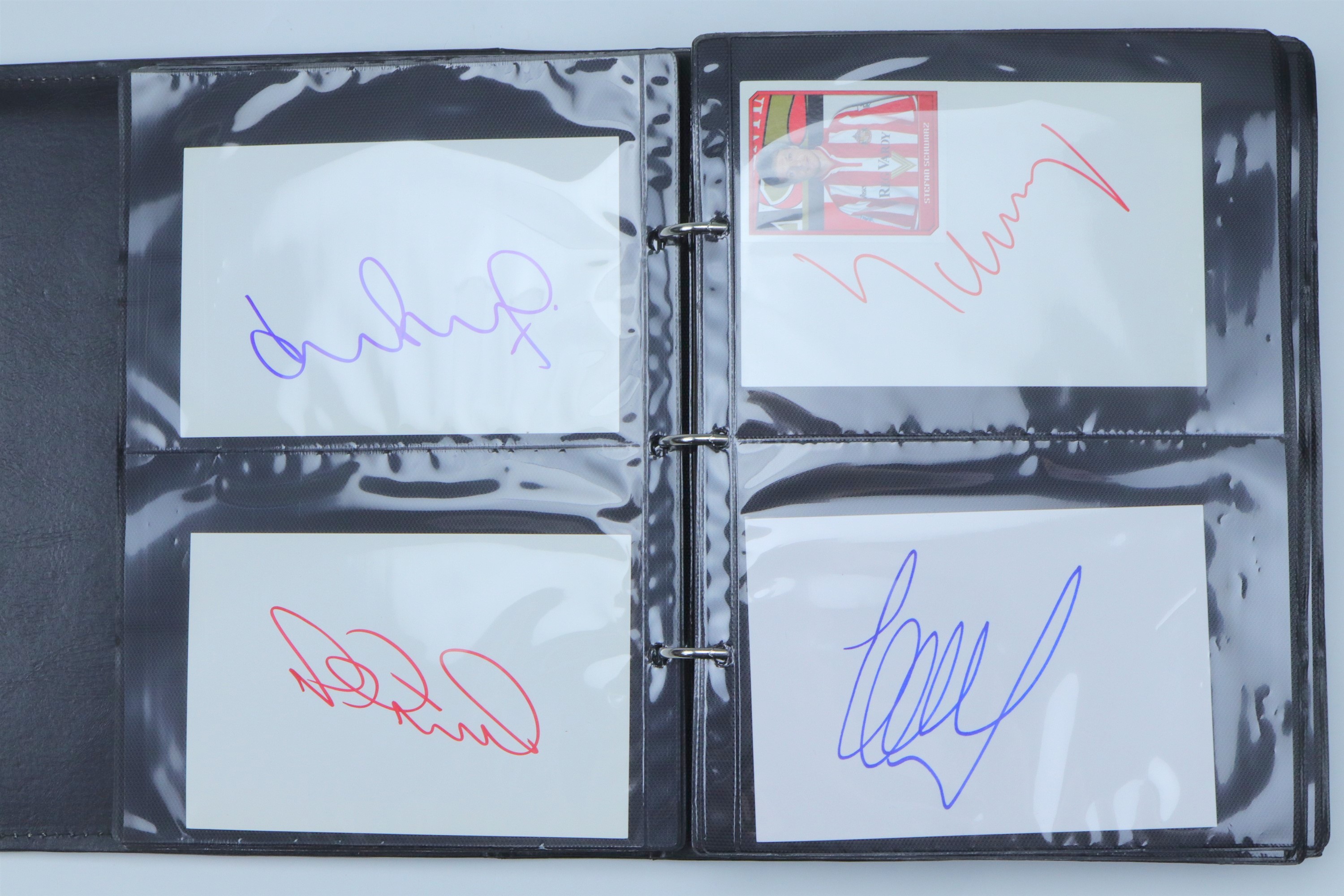 [ Autographs ] Album of football players' signatures, including Bobby Robson, Glen Hoddle, George - Image 9 of 35