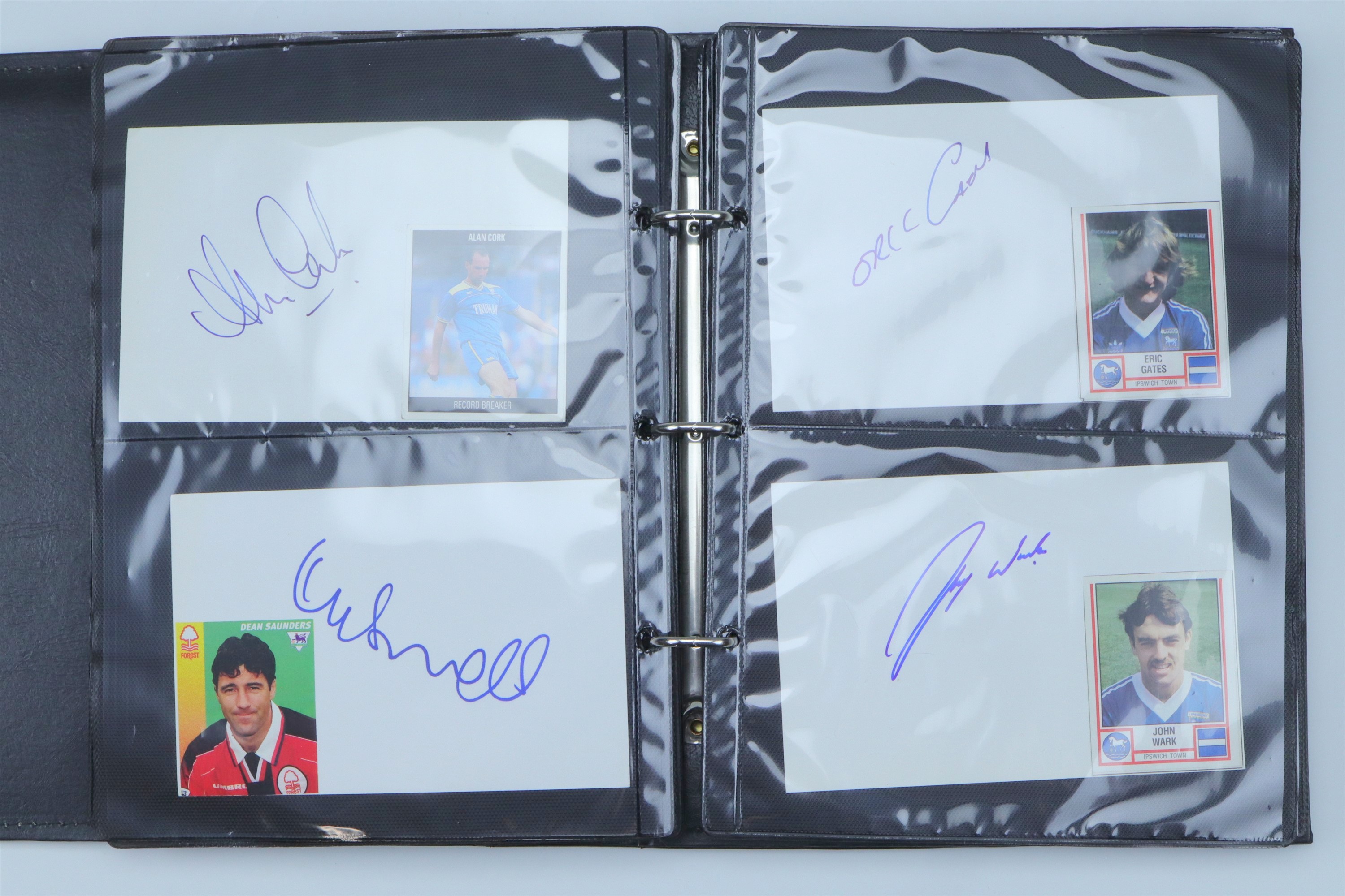 [ Autographs ] Album of football players' signatures, including Bobby Robson, Glen Hoddle, George - Image 24 of 35
