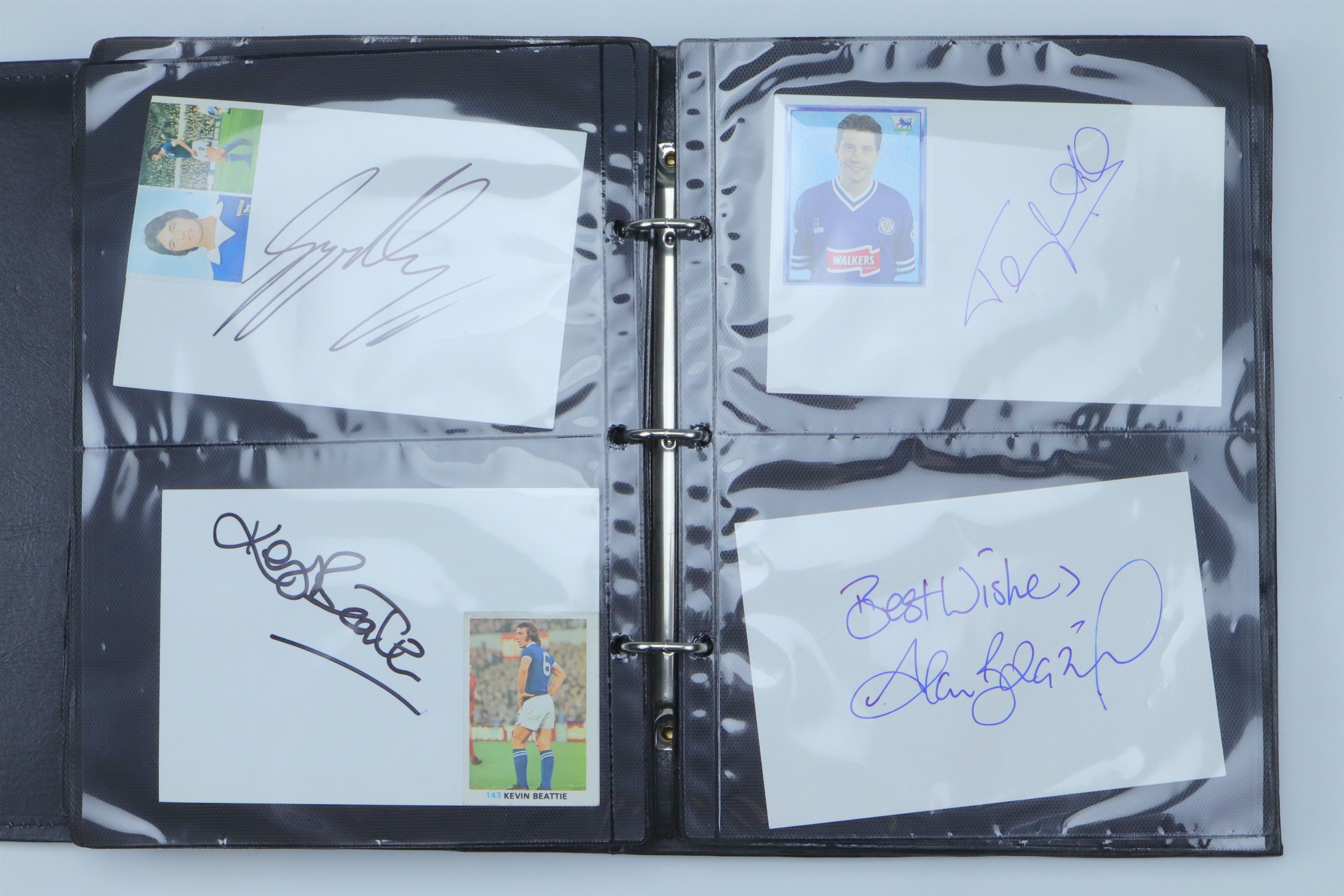 [ Autographs ] Album of football players' signatures, including Bobby Robson, Glen Hoddle, George - Image 26 of 35
