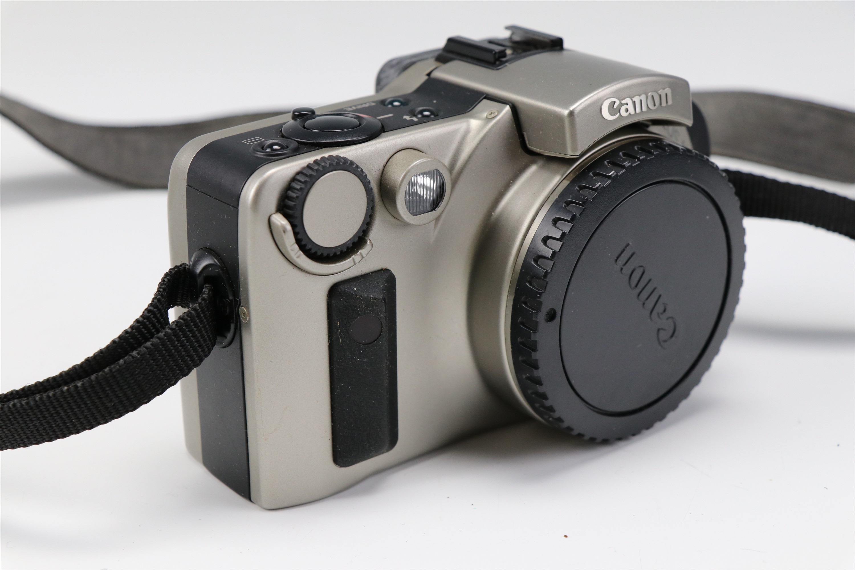 Lumix F238 HD, Canon EOS IX, Canon Digital IXUS 430, Konica Minolta Dimage 25 and Konica C35 EFP - Image 3 of 24