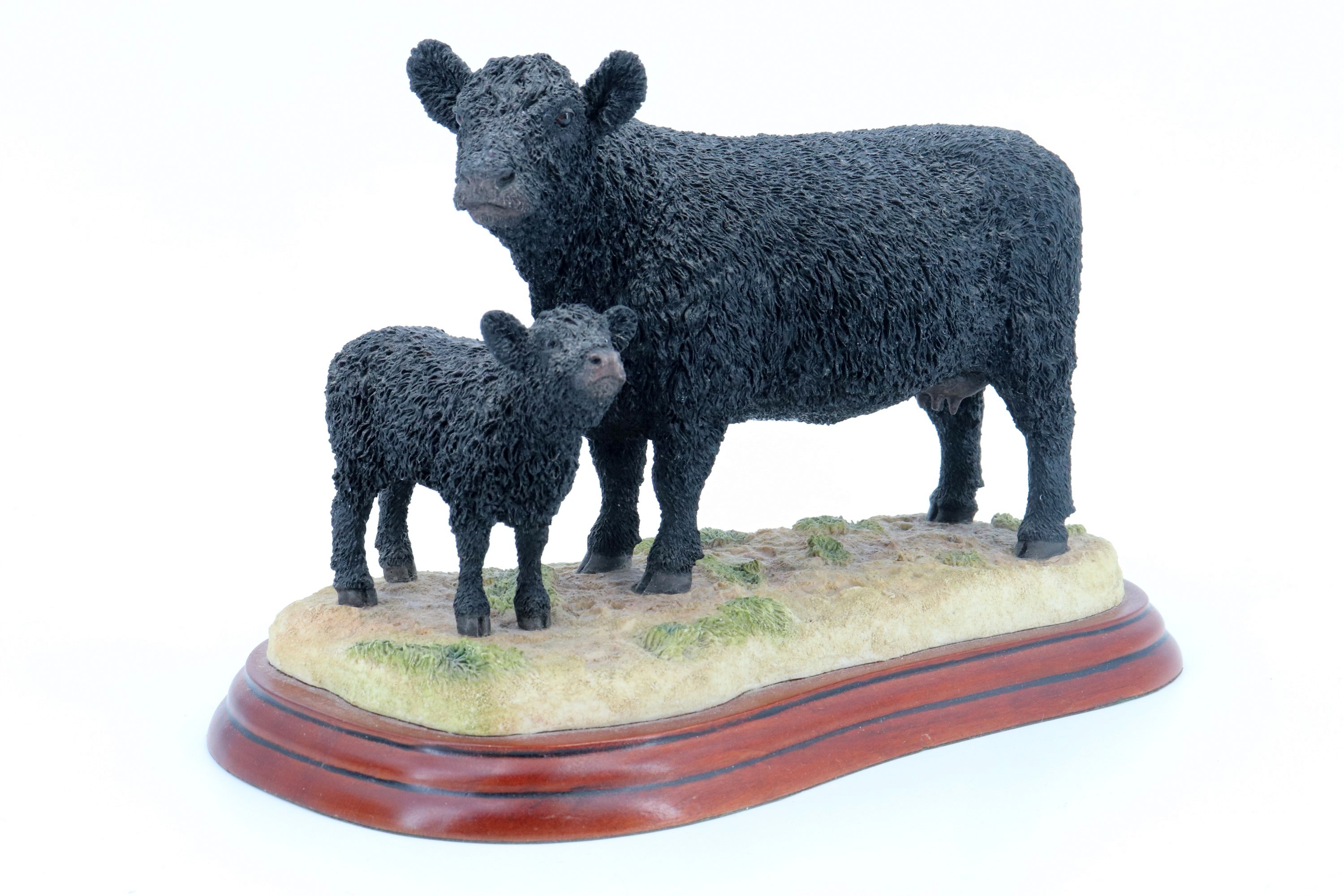 Two Border Fine Arts figurines: Galloway Bull and Galloway Cow and Calf - Image 2 of 3