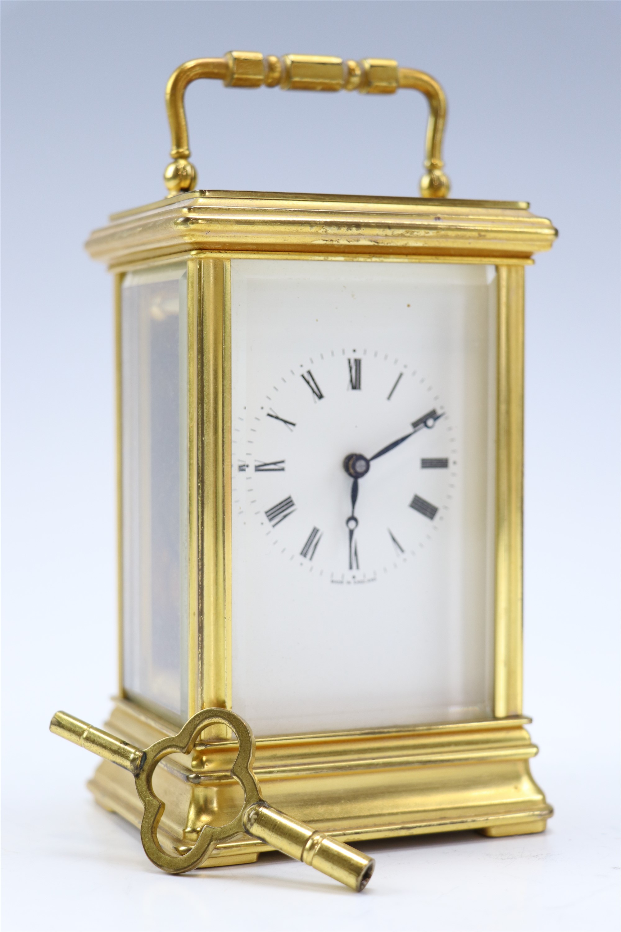 A late 20th Century gilt brass cased carriage clock, having a key wound and set movement marked '