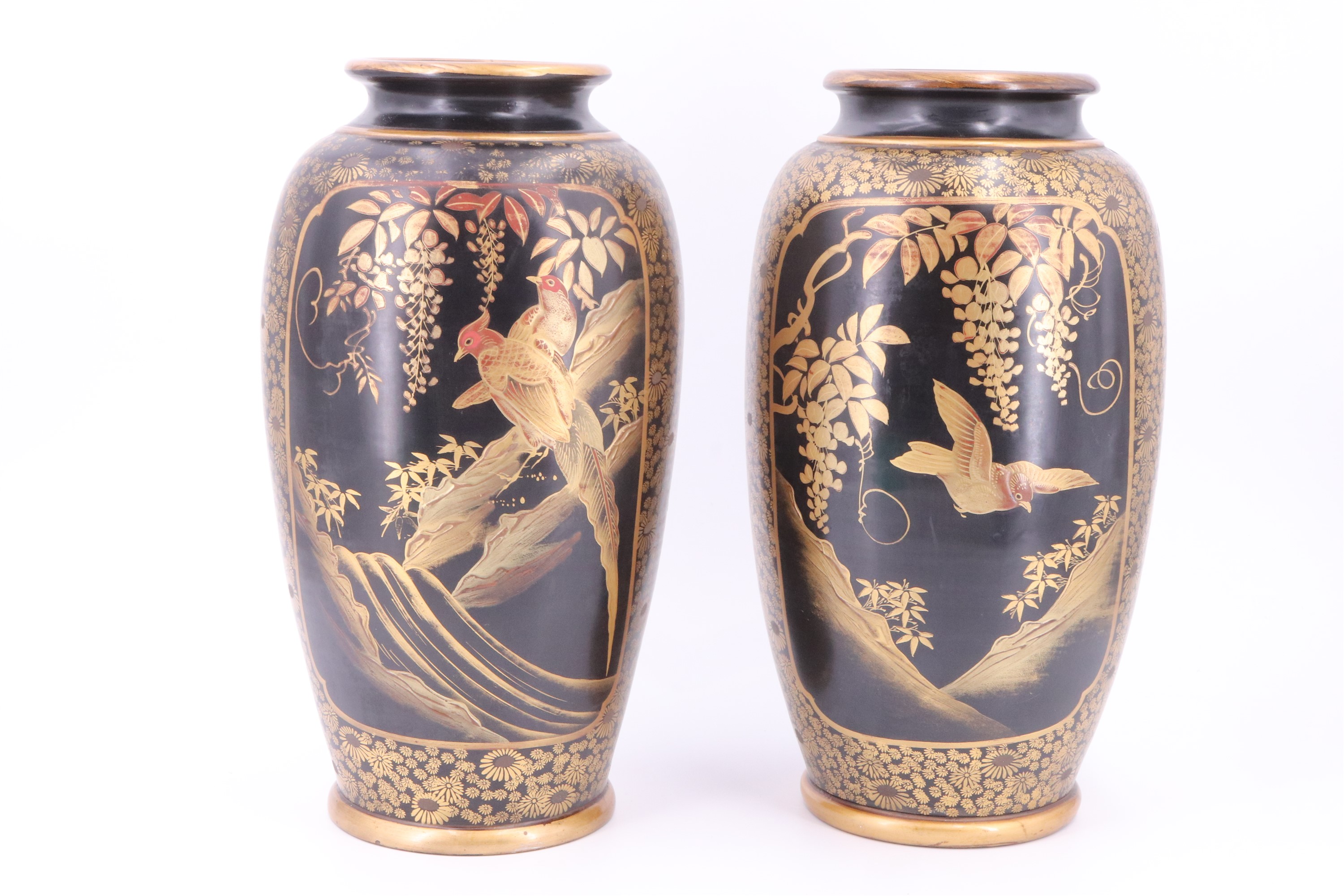 A pair of late Meiji / Taisho Japanese oviform vases, raised-gilt decorated in depiction of birds - Image 3 of 6