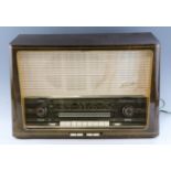 A 1950s Saba "Automatic 9" radio, 67 x 27 x 45 cm