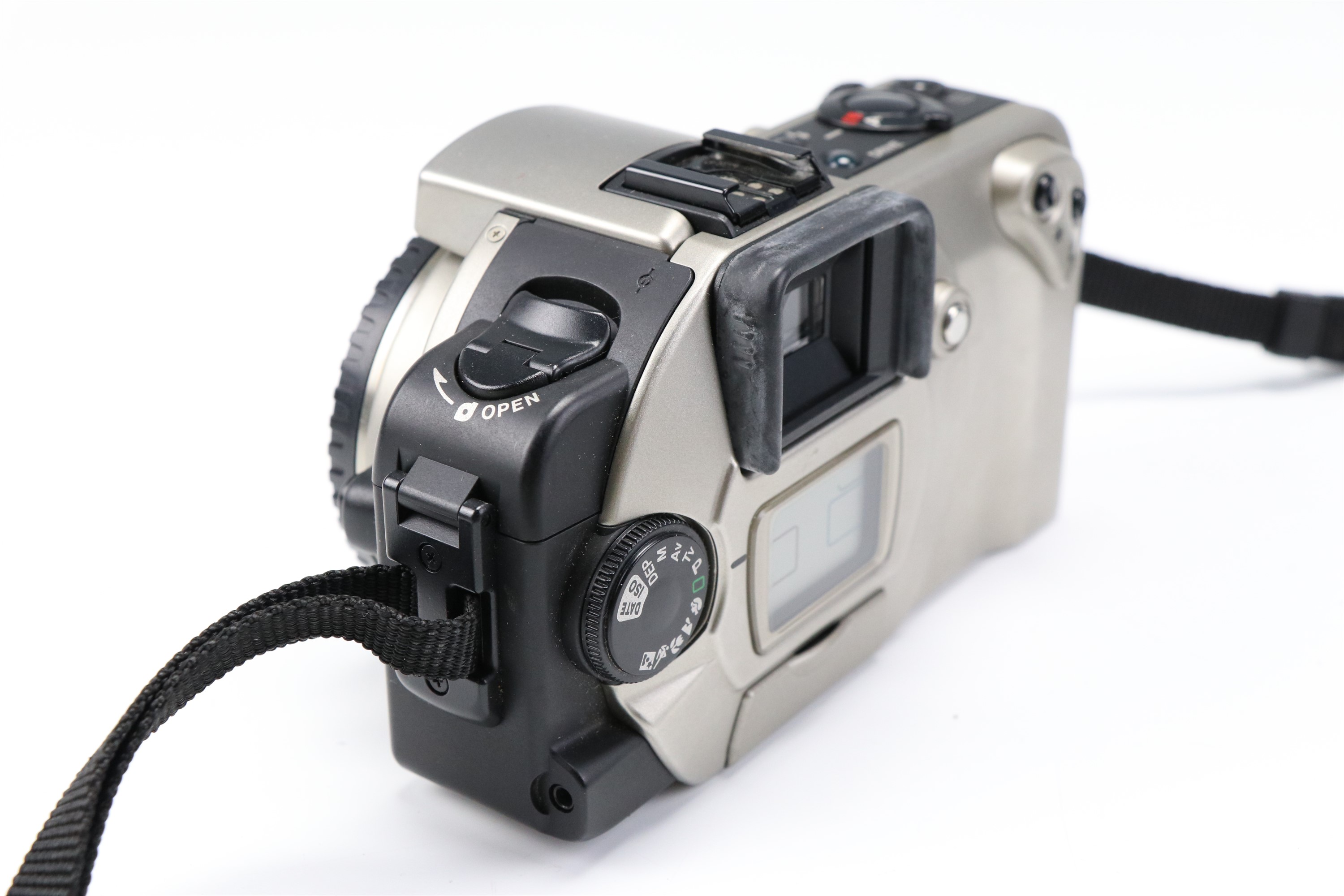 Lumix F238 HD, Canon EOS IX, Canon Digital IXUS 430, Konica Minolta Dimage 25 and Konica C35 EFP - Image 5 of 24
