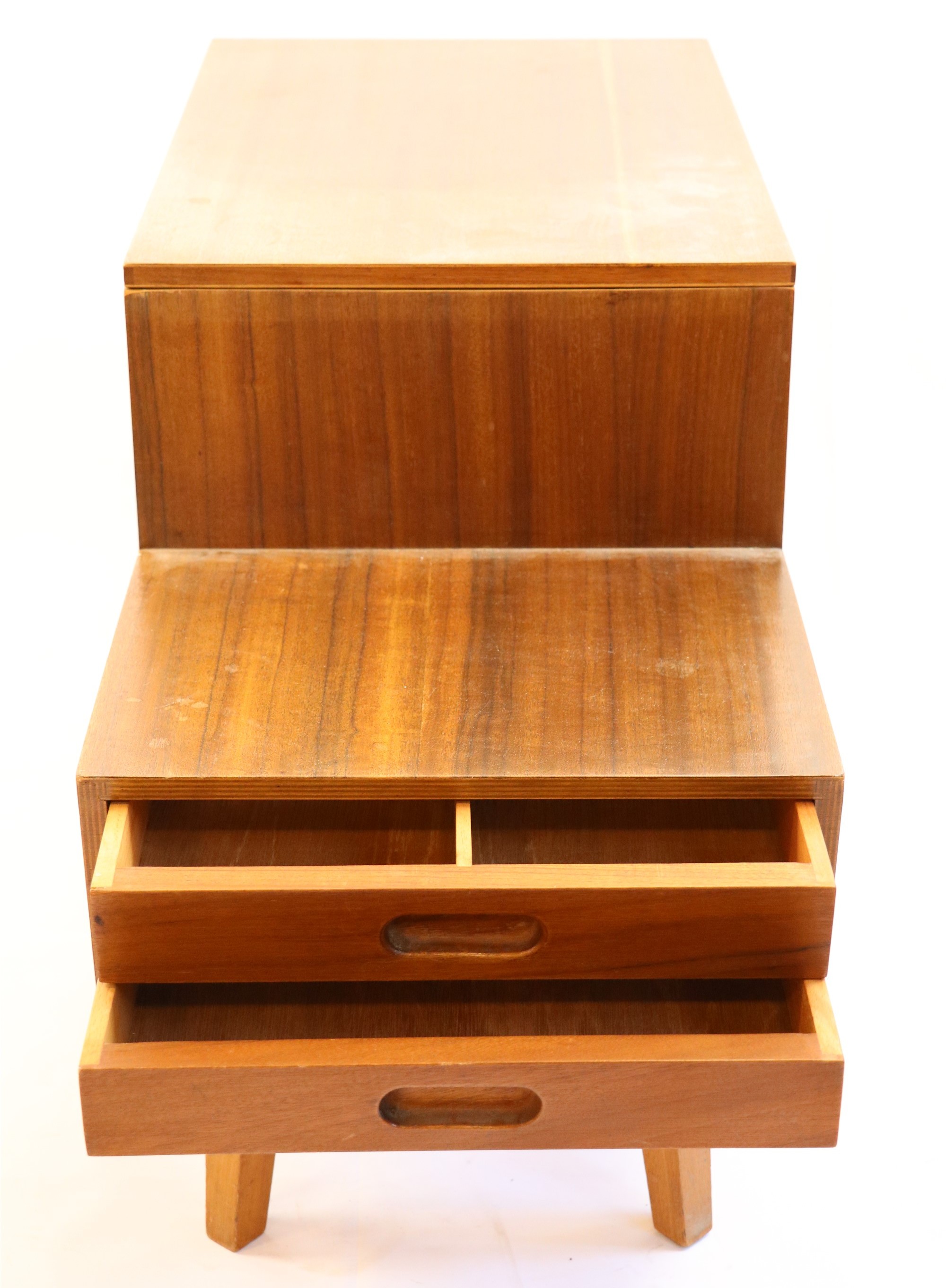 A mid-20th Century teak sewing box / table, 75 cm x 33 cm x 46 cm - Image 6 of 6
